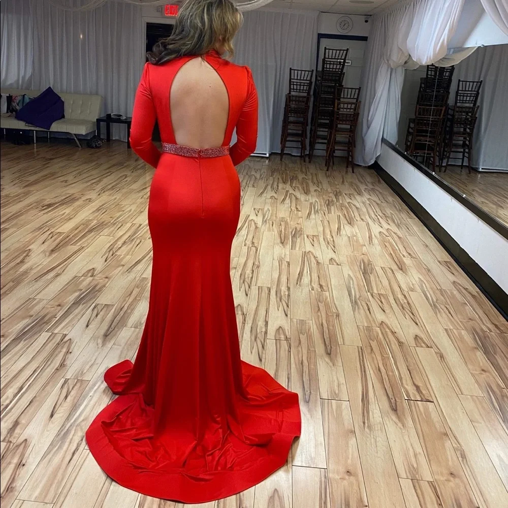 Jovani Couture Gown - Picture 3 of 3